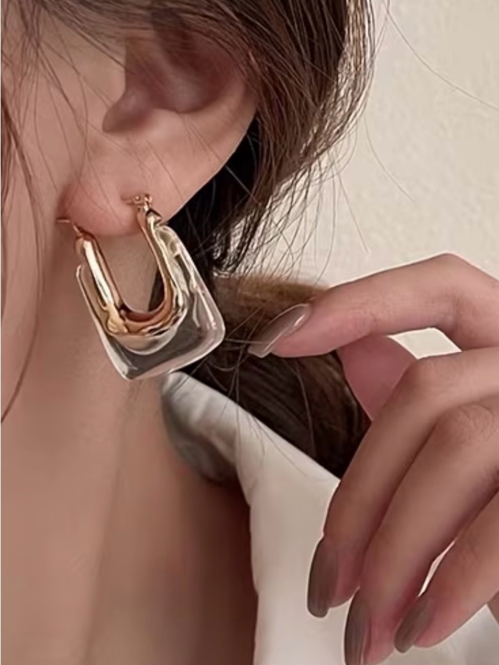 Gold and Clear Sculpted Hoop Earrings - Women Jewelry - Picture 2 of 3